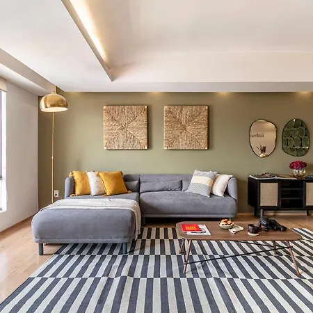 Casa Masaryk By Kukun Apartment